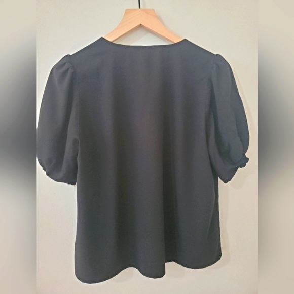 Old Navy Blouse - Picture 5 of 5